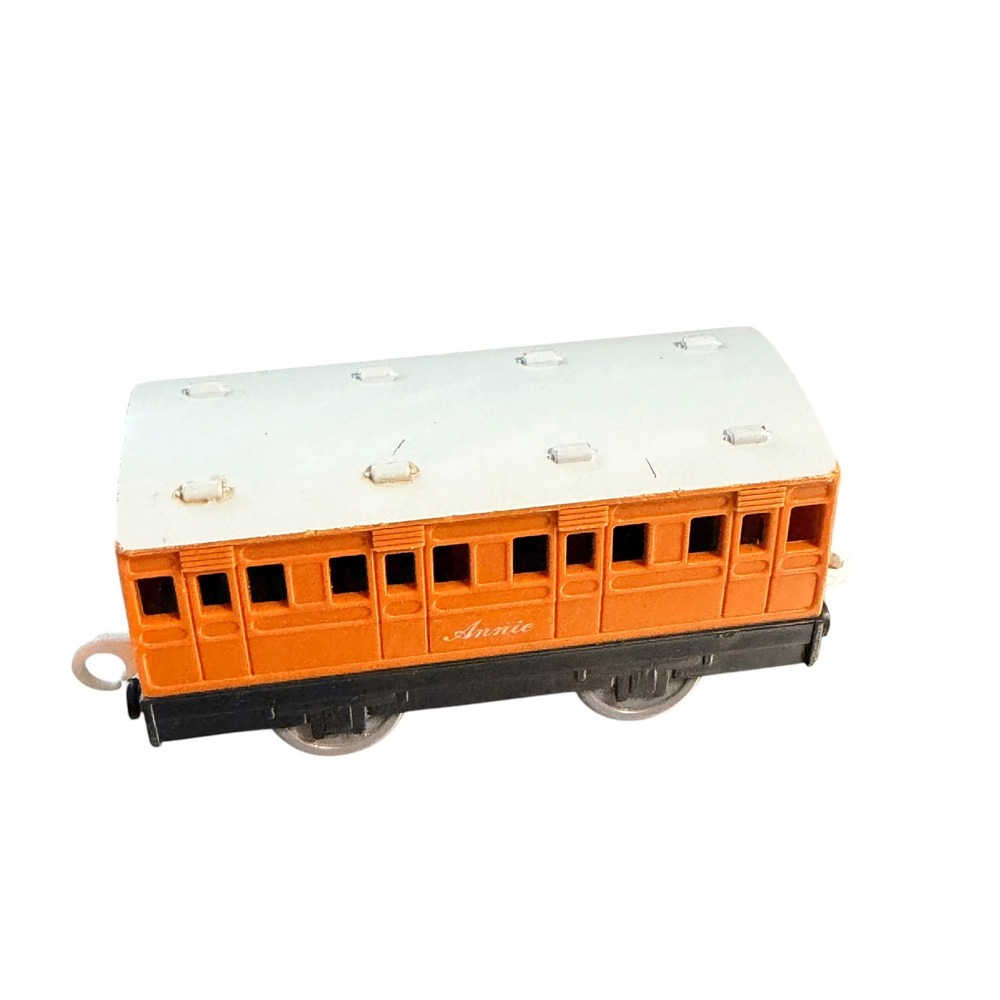 Tomy Thomas & Friends Annie Passenger Coach Car 2002 TrackMaster Plarail Orange